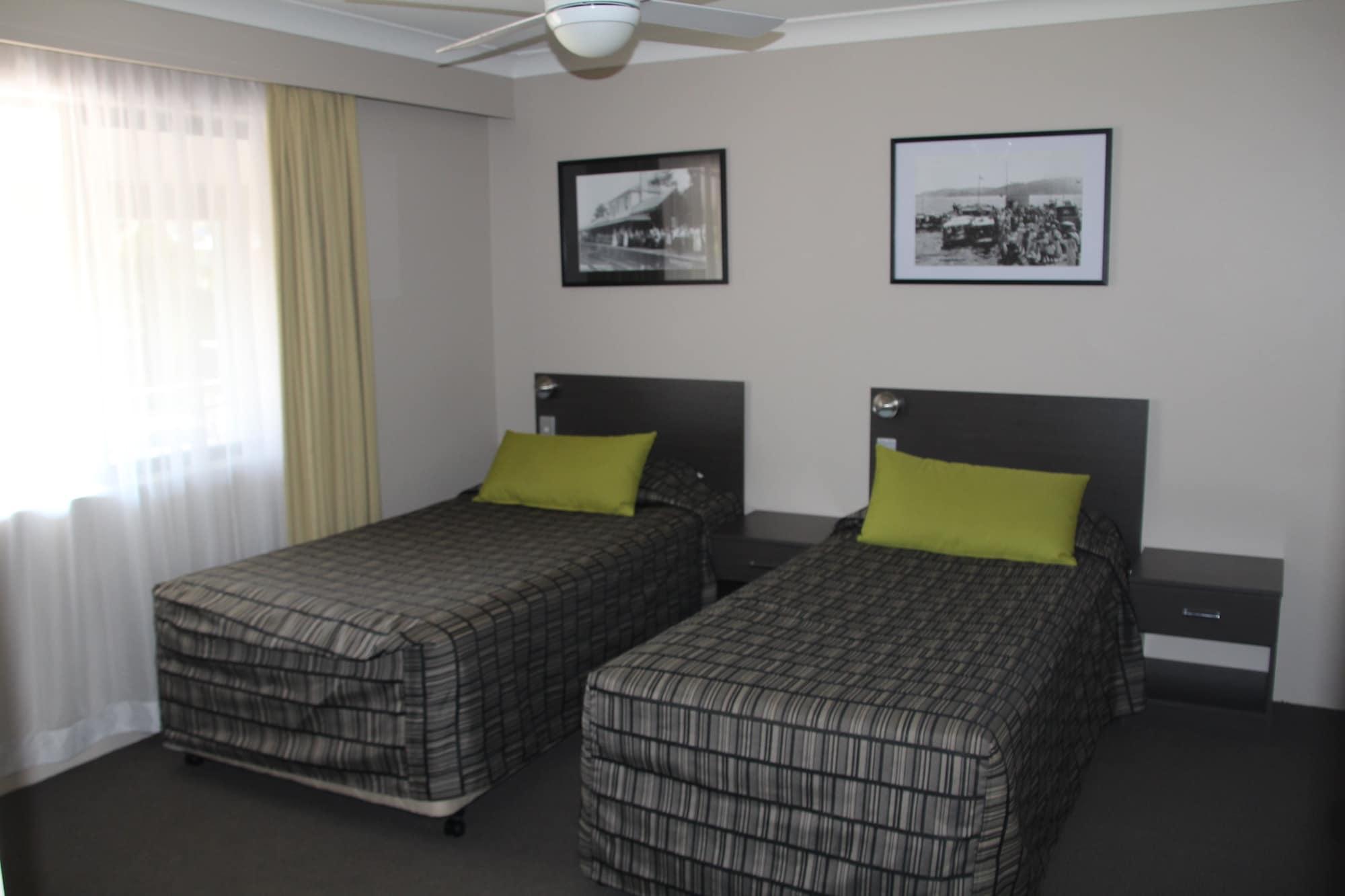 The Galaxy Motel Γκόσφορντ Εξωτερικό φωτογραφία
